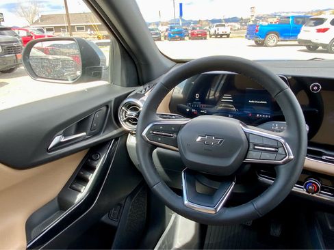 New 2026 Chevrolet Equinox ACTIV AWD/4WD image 38
