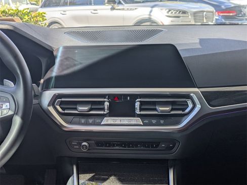 Used 2022 BMW 330i Sedan w/ Convenience Package image 18