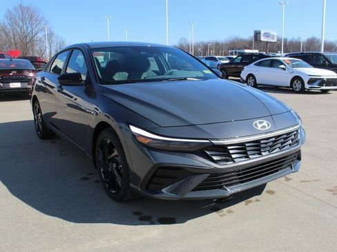 New 2026 Hyundai Elantra Sport image 6