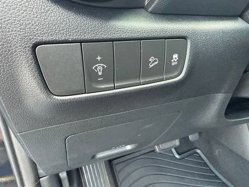 Certified 2023 Hyundai Kona Limited w/ Cargo Package FWD image 19