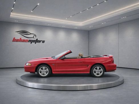 Used 1997 Ford Mustang GT RWD image 4