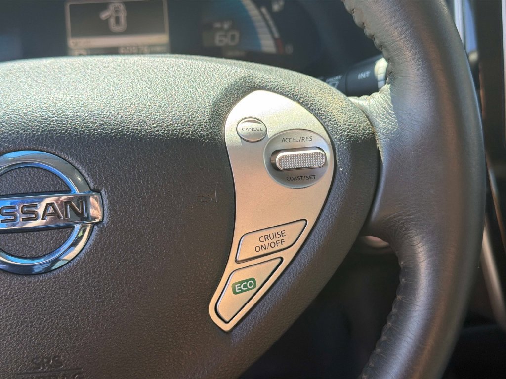 Used 2017 Nissan Leaf SV w/ Premium Package FWD image 28