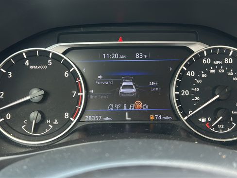Used 2025 Nissan Altima 2.5 SV w/ SV Special Edition Package AWD/4WD image 22