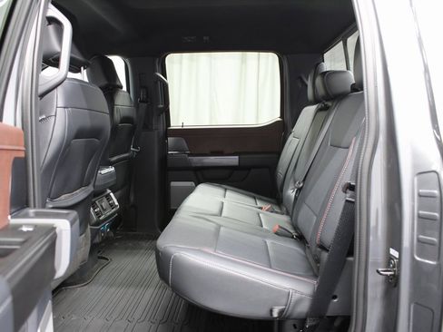 Used 2023 Ford F150 Lariat image 10