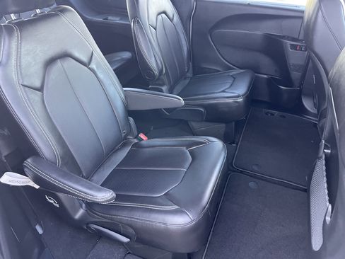 New 2026 Chrysler Voyager LX image 25