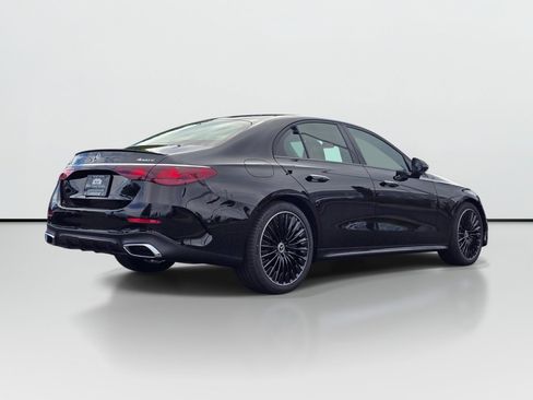 New 2026 Mercedes-Benz E 450 4MATIC Sedan image 5