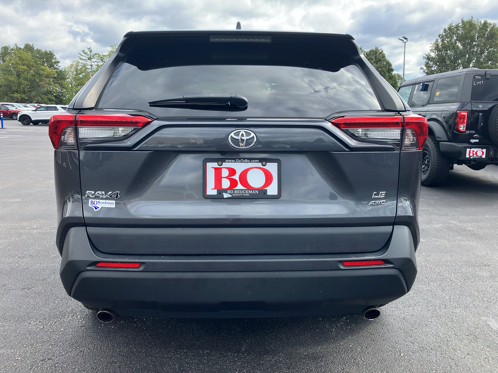 Used 2021 Toyota RAV4 LE AWD/4WD image 5