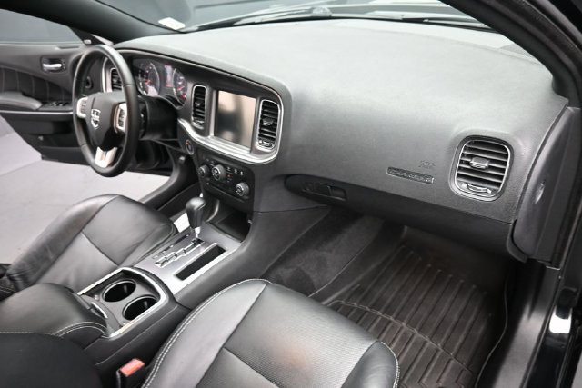 Used 2013 Dodge Charger R/T RWD image 30