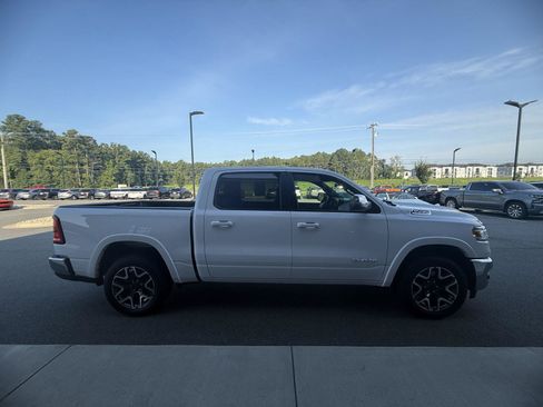 Used 2026 RAM 1500 Laramie AWD/4WD image 34