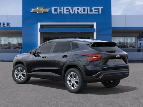 New 2026 Chevrolet Trax LS FWD image 27