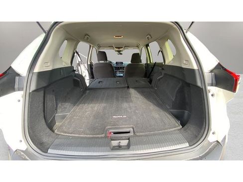 Used 2023 Nissan Rogue SV AWD/4WD image 42