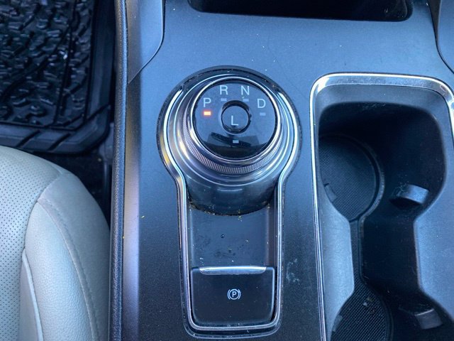 Used 2017 Ford Fusion Titanium FWD image 25