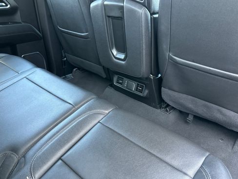 Used 2024 GMC Sierra 1500 SLT image 17