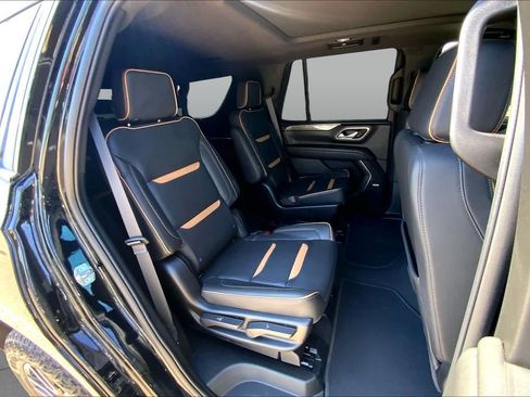Used 2024 GMC Yukon AT4 w/ AT4 Premium Plus Package AWD/4WD image 20