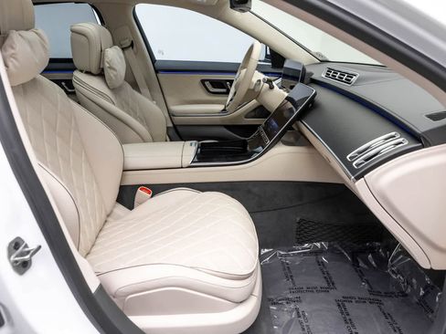 Used 2025 Mercedes-Benz S 580 4MATIC Sedan image 14