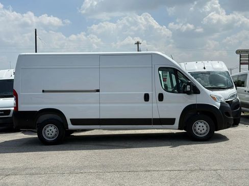 Used 2023 RAM ProMaster 2500 FWD image 6