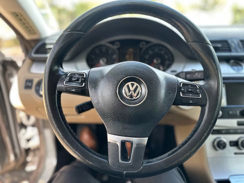 Used 2014 Volkswagen CC Sport FWD image 8