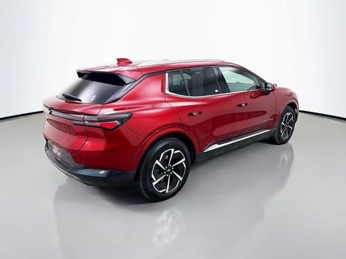 Used 2024 Chevrolet Equinox EV LT image 9