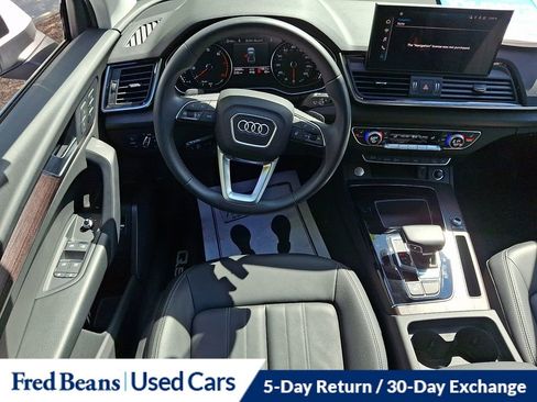 Used 2023 Audi Q5 2.0T Premium w/ Convenience Package image 12