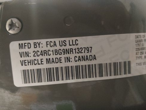 Used 2022 Chrysler Pacifica Touring-L FWD image 33