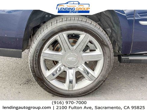 Used 2019 Cadillac Escalade ESV Premium Luxury AWD/4WD image 10