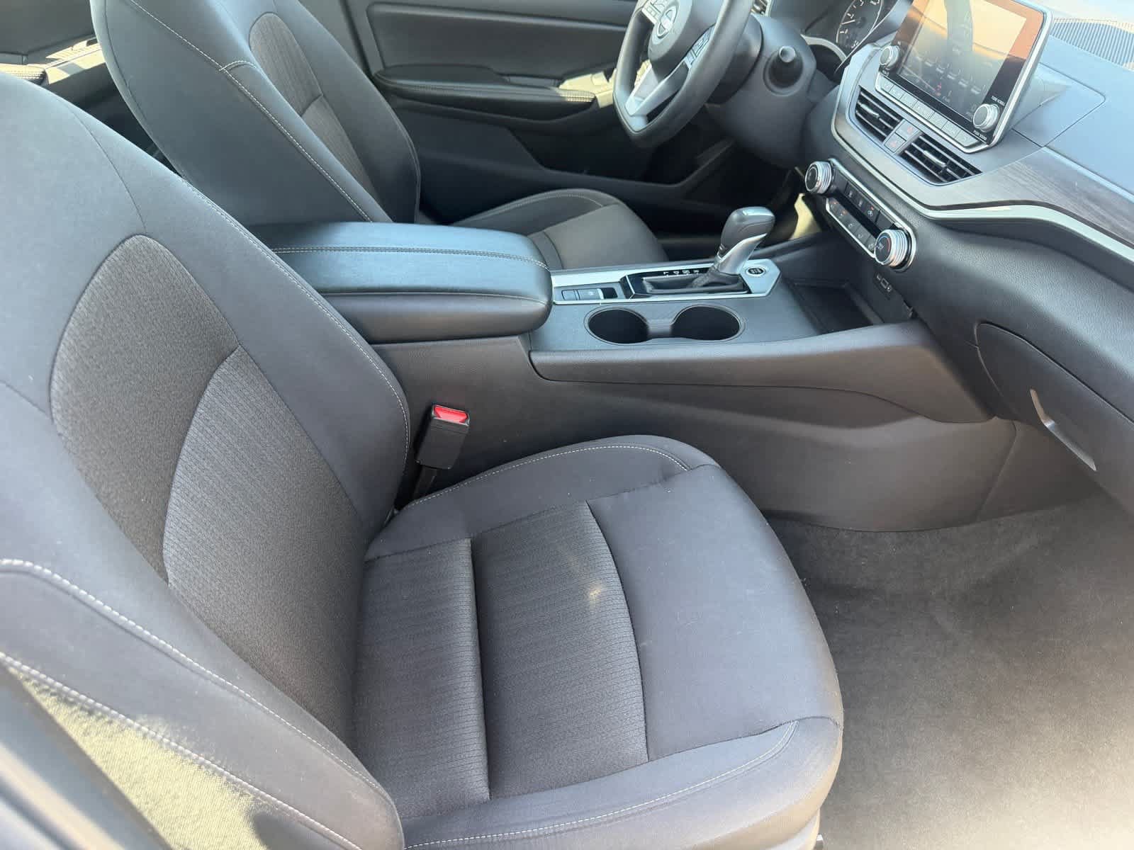 Certified 2025 Nissan Altima 2.5 SV AWD/4WD image 8