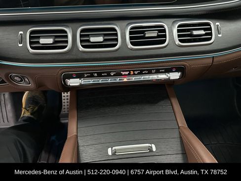 Certified 2024 Mercedes-Benz GLS 580 4MATIC image 19