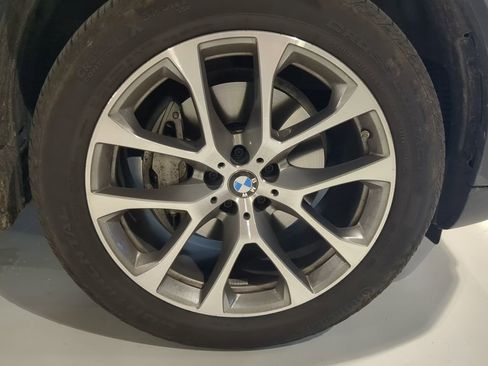 Used 2025 BMW X5 xDrive40i w/ Executive Package image 6