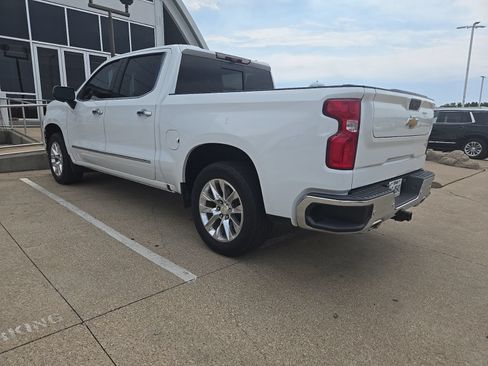 Used 2022 Chevrolet Silverado 1500 LTZ w/ LTZ Premium Texas Edition AWD/4WD image 3