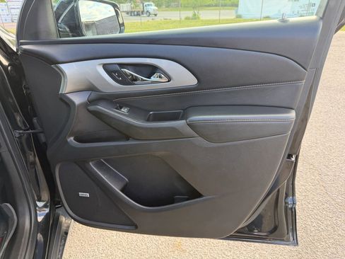 Used 2019 Chevrolet Traverse LT w/ LT Premium Package AWD/4WD image 23