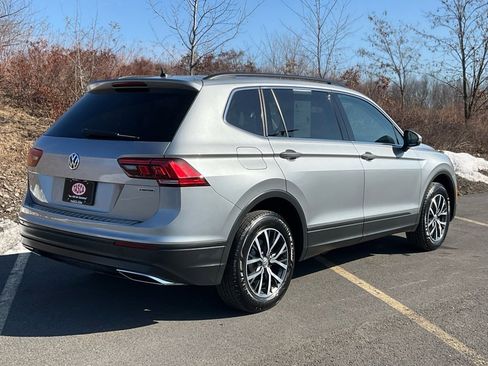 Used 2019 Volkswagen Tiguan SE w/ Panoramic Sunroof Package image 31