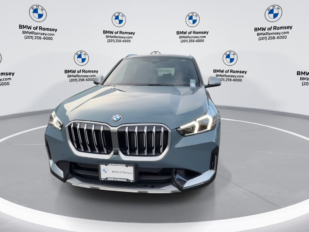 Used 2024 BMW X1 xDrive28i w/ Technology Package AWD/4WD image 3