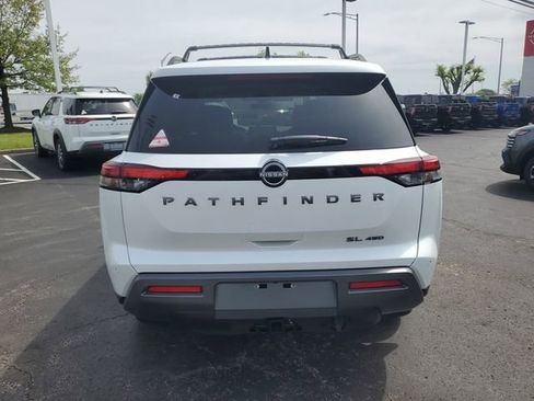 New 2026 Nissan Pathfinder SL w/ SL Premium Package AWD/4WD image 6