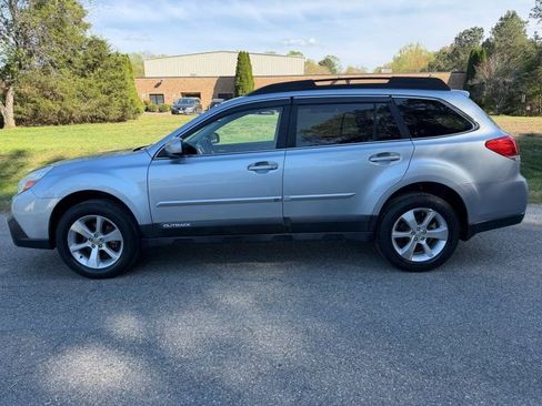 Used 2013 Subaru Outback 2.5i Limited image 1