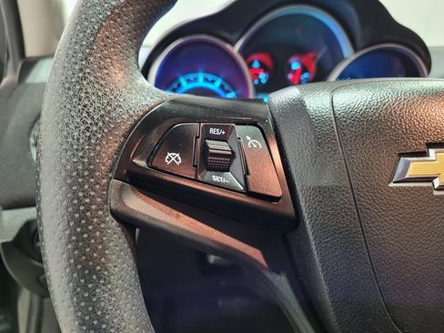 Used 2015 Chevrolet Cruze LT image 22