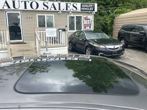 Used 2013 BMW 528i xDrive Sedan image 11