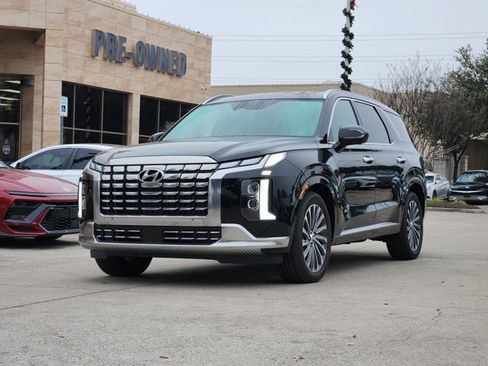 Used 2025 Hyundai Palisade Calligraphy image 3