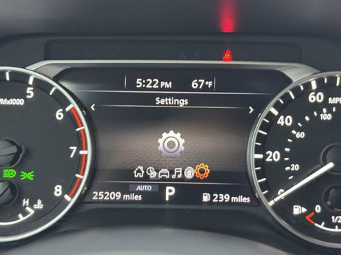 Used 2024 Nissan Rogue S image 27