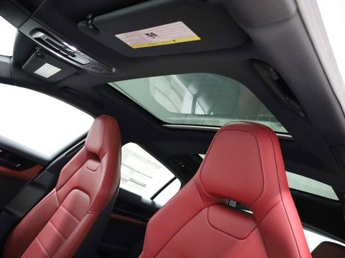 New 2026 Porsche Panamera RWD image 19