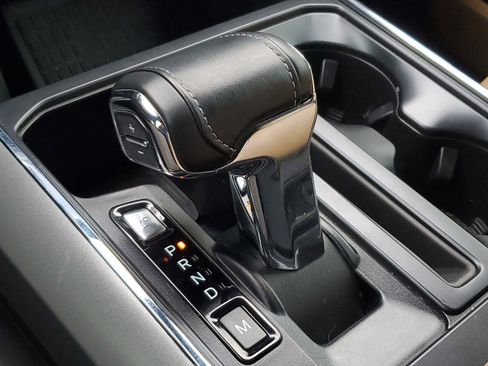 Used 2022 Ford F150 Lariat image 34