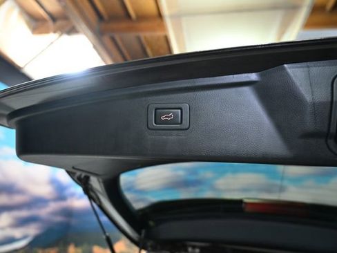 Used 2019 Subaru Outback 2.5i Premium image 42