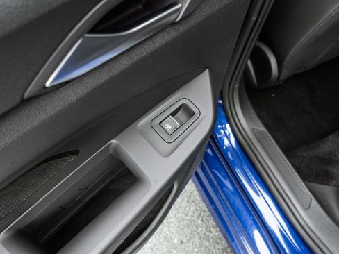 Used 2024 Volkswagen Golf R AWD/4WD image 28