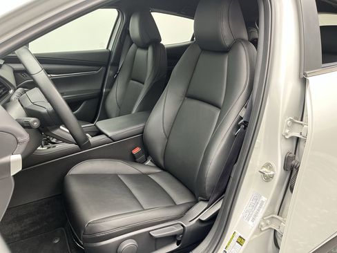 Certified 2025 MAZDA MAZDA3 s Sport image 9