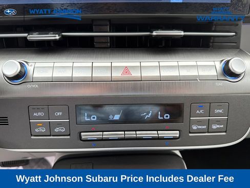 Used 2024 Hyundai Kona Limited AWD/4WD image 20