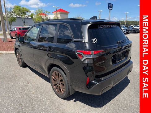 Used 2025 Subaru Forester Sport w/ Popular Package #2 AWD/4WD image 9