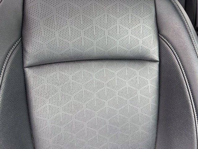 Certified 2025 Kia Seltos EX w/ EX Sunroof Package FWD image 35