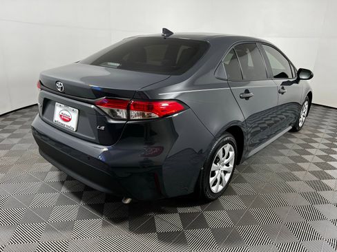 Certified 2025 Toyota Corolla LE FWD image 5