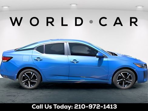 Used 2025 Nissan Sentra SV image 8