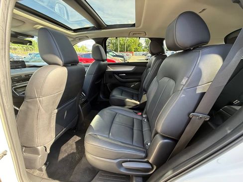 Used 2024 MAZDA CX-90 Plug-In Hybrid w/ Premium Pkg AWD/4WD image 25