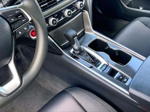 Used 2021 Honda Accord LX image 16